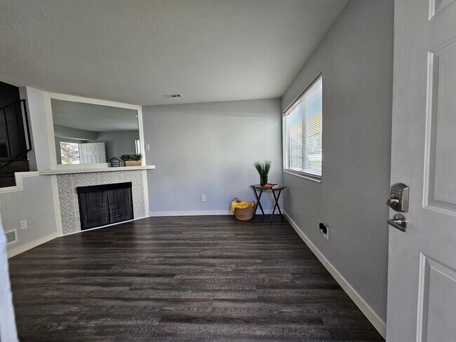 Foto del edificio - 3938 S 805 E St