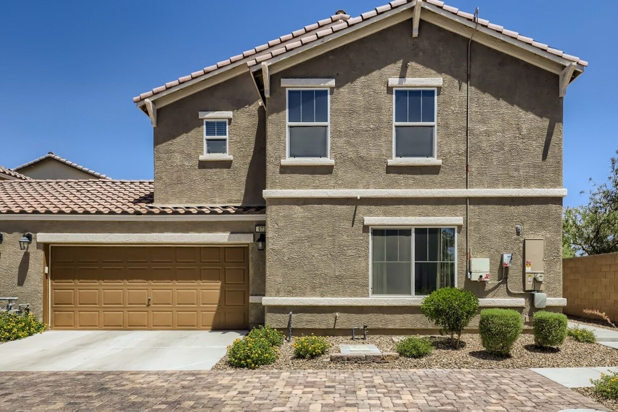 Foto principal - BEAUTIFUL 3 BEDROOM, 2.5 BATH IN HENDERSON!