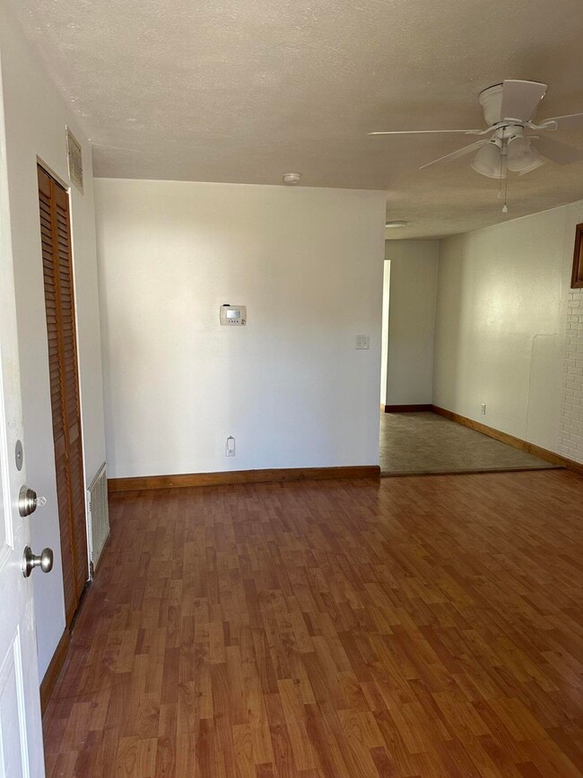 Building Photo - 106 Spring St