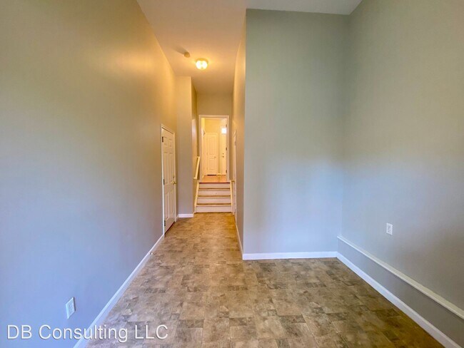 Building Photo - 2 br, 2.5 bath House - 1133 Cutter St.
