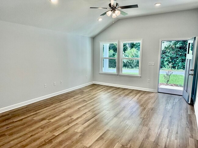 Building Photo - 2913 Shoffner Ave
