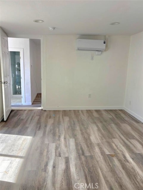 Building Photo - 8854 Dorrington Ave