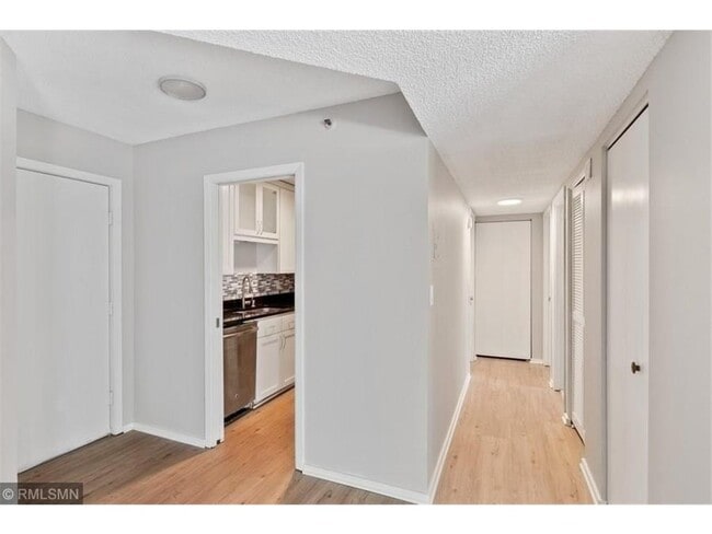 Building Photo - 1225 Lasalle Ave