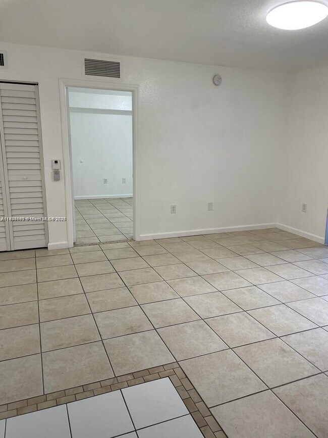 Building Photo - 15430 SW 284th St