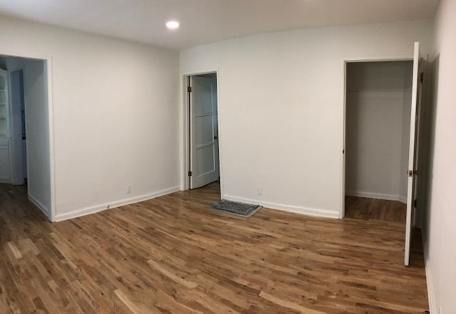 Building Photo - 452 E Angeleno Ave