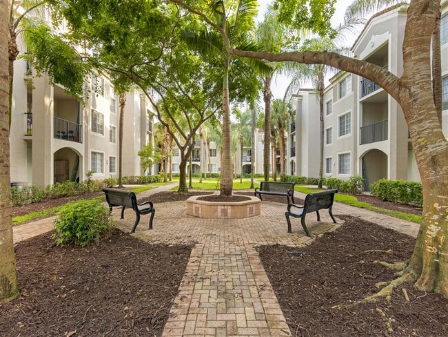 Courtyard - Miramar Lakes