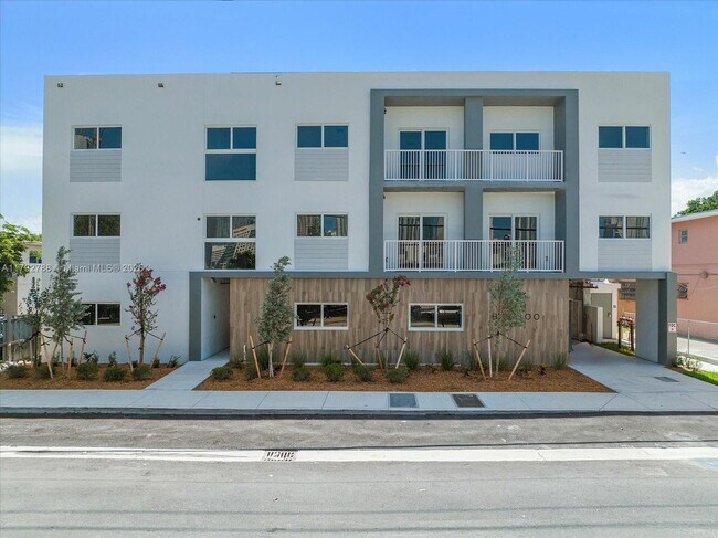 Foto del edificio - 420 SW 7th Ave