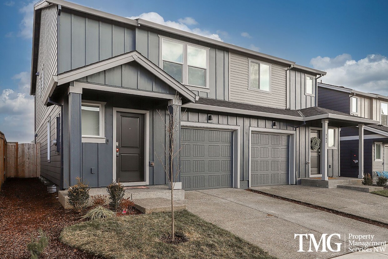 Foto principal - Modern 3bed 2.5bath Townhome in Ridgefield