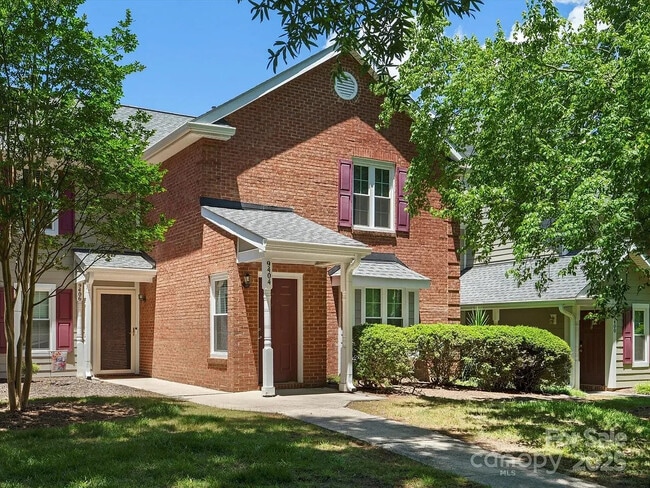 Building Photo - Room in Condo on S Vicksburg Park Ct
