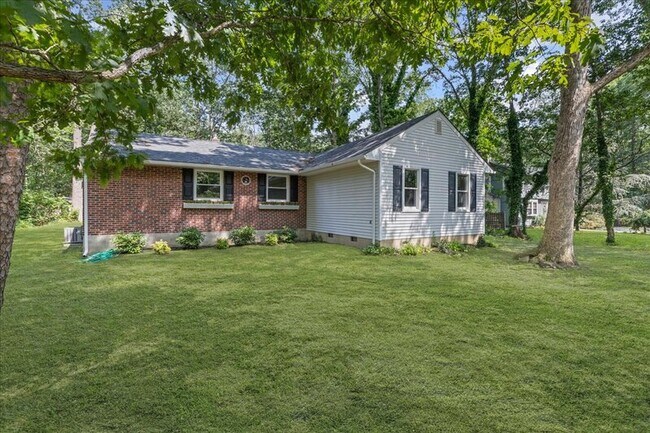 Building Photo - 68 Richter Rd