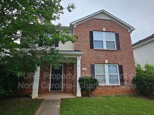 Foto del edificio - 723 Skywatch Ln