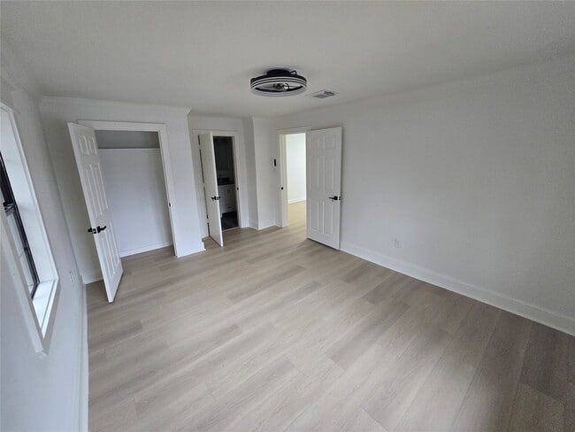 Building Photo - 9254 Haddick St