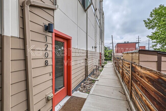 Foto del edificio - 1208 Perry St