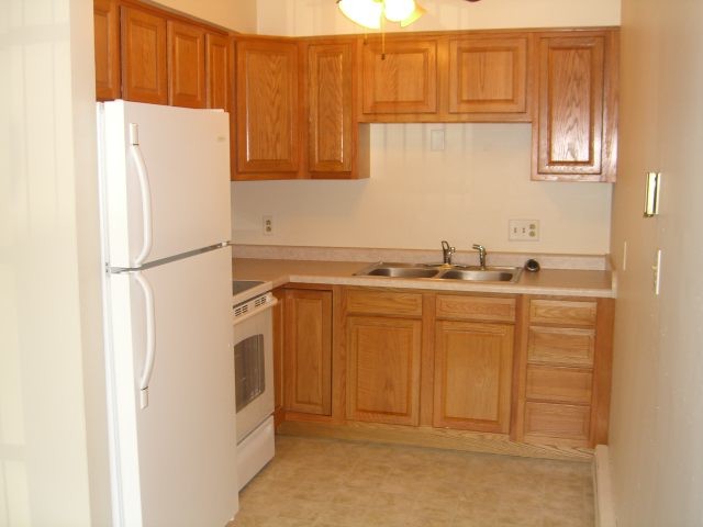 Foto del edificio - 601 E Main St