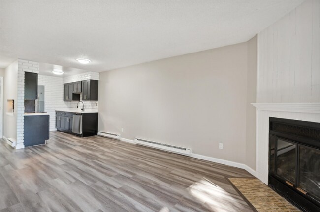 Foto del edificio - 14780 E Kentucky Dr