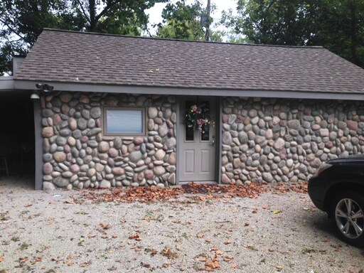 Primary Photo - 10558 Riverside Dr