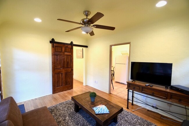 Building Photo - Park Blvd