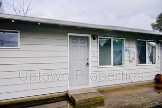 Building Photo - 466 N Adair St