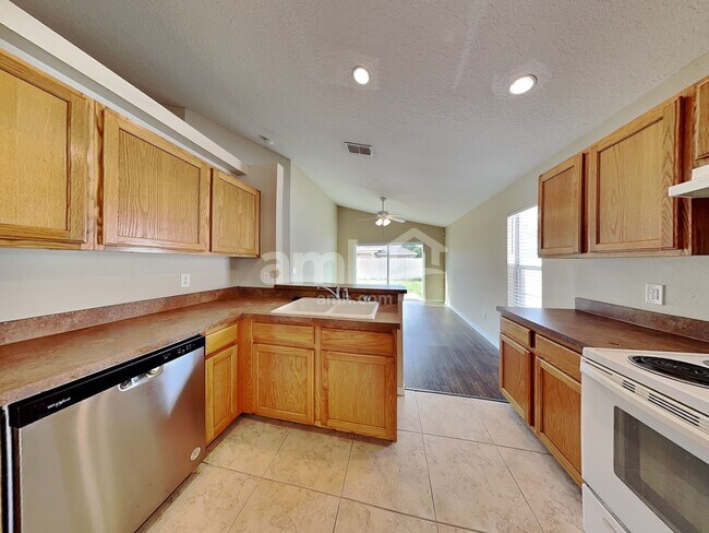 Foto del edificio - 10942 Brown Trout Cir