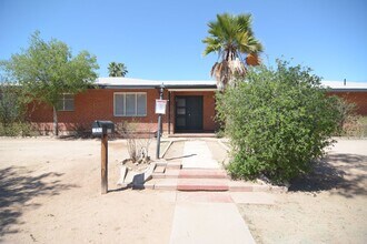 Building Photo - 1711 N Mountain Ave