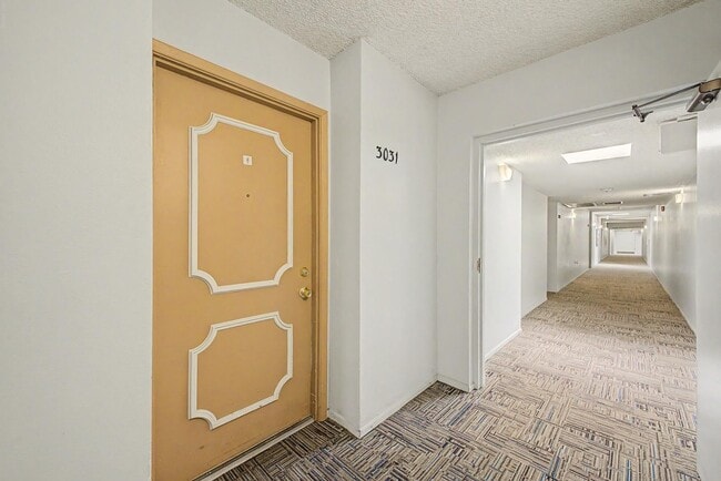 Foto del edificio - 3033 E Devonshire Ave