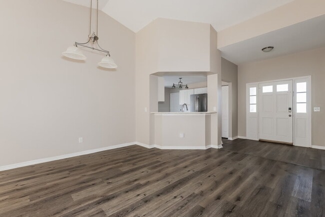 Foto del edificio - 9726 Cypress Pond Ave