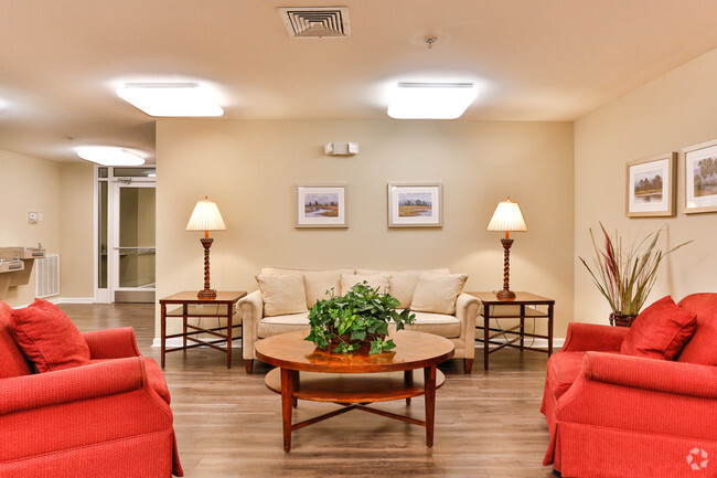 Los residentes de salón - The Gables at Druid Hills Senior Apartments