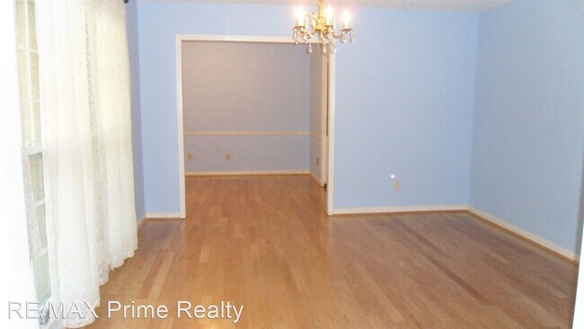 Building Photo - 3 br, 2 bath House - 4033 Savannah Drive