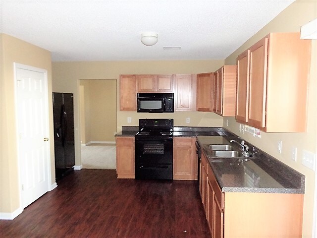 Building Photo - 2108 Wilkinson Drive