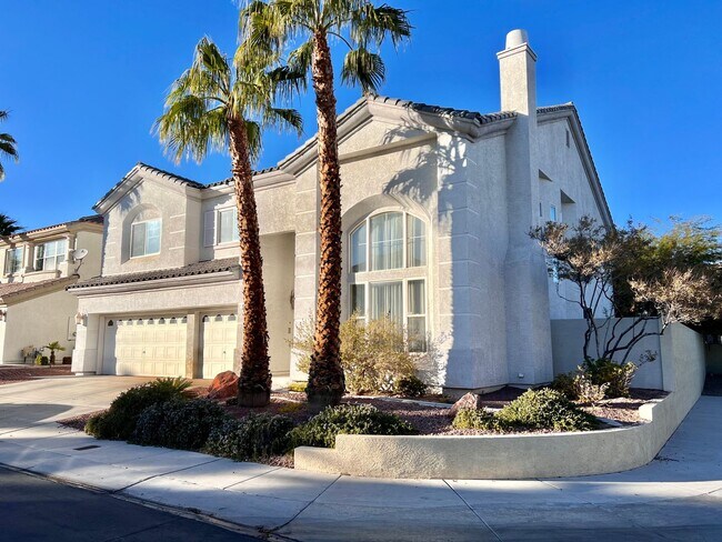 Building Photo - AMAZING 2 STORY HOME 4BD/4.5BA IN RHODES R...