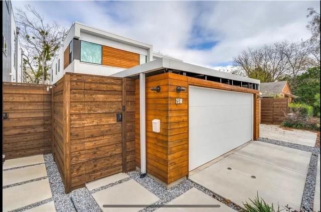 Foto principal - 2310 N Prairie Ave