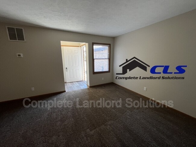 Foto del edificio - 1742 E Morgan Dr