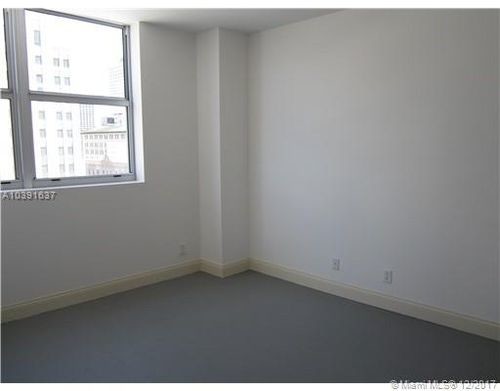 Building Photo - 101 E Flagler St