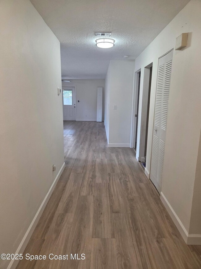 Building Photo - 1657 Bruman Terrace