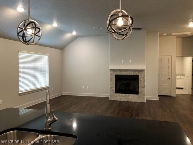 Foto del edificio - 9826 Willowbrook Loop