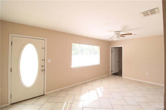 Foto del edificio - 1210 W Jonquil Ave