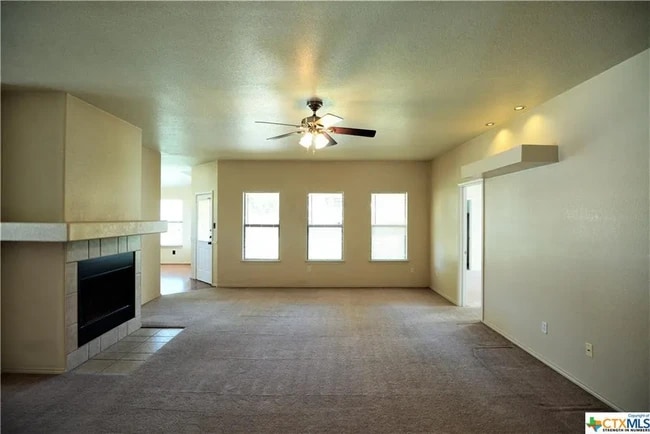 Building Photo - 2807 Diaz Dr