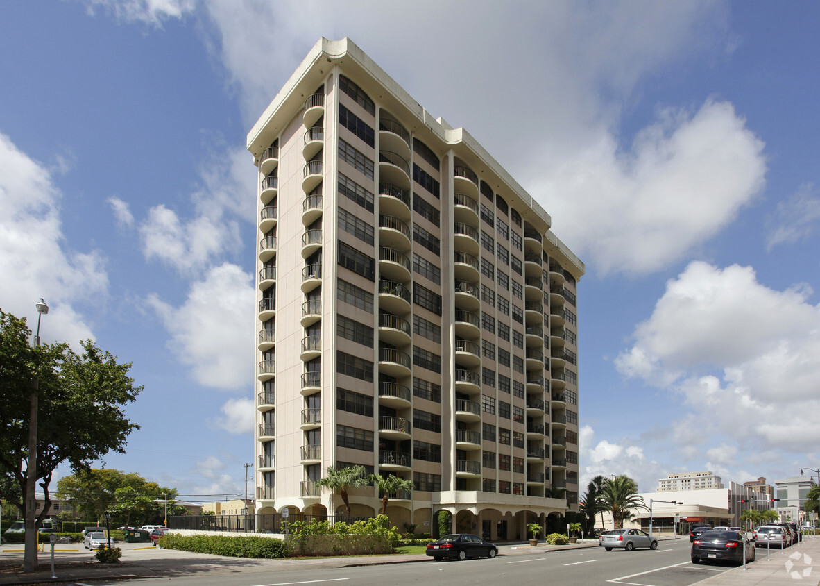 Primary Photo - Coral Gables Tower