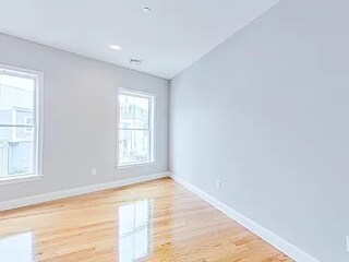 Building Photo - 15 Dana Ave