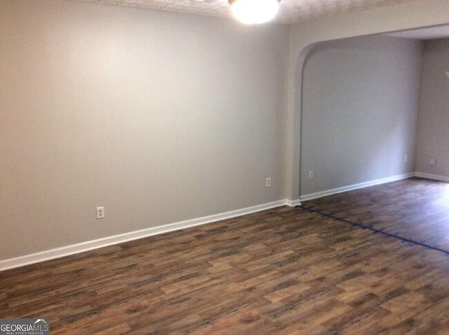 Building Photo - 735 Magnolia Gardens Walk