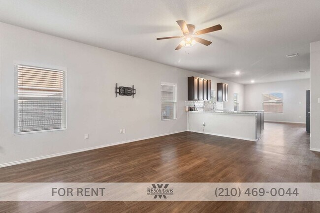 Foto del edificio - 13550 Lily Ln