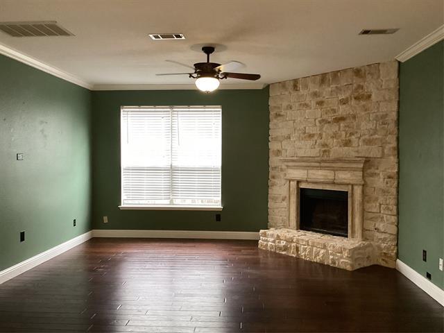 Building Photo - 7774 Park Downs Dr