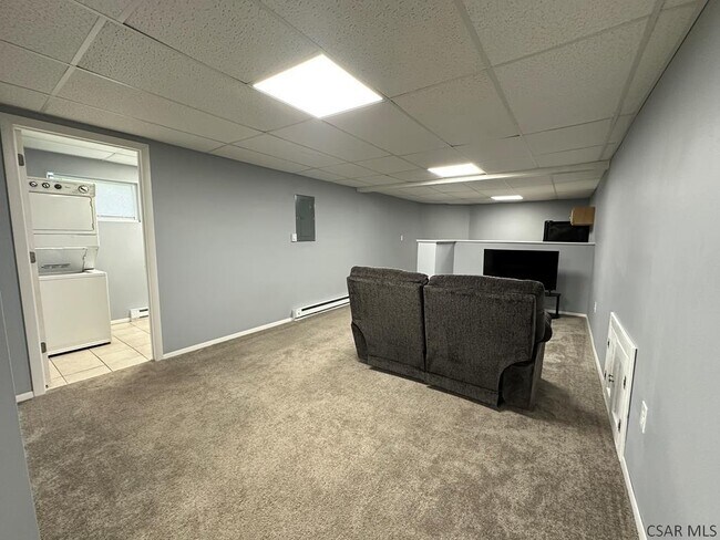 Foto del edificio - 2008 Forest Hills Dr