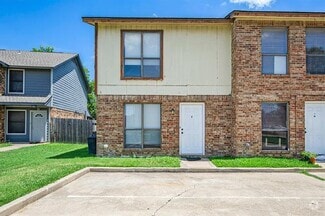Building Photo - 805 Bluebonnet Dr