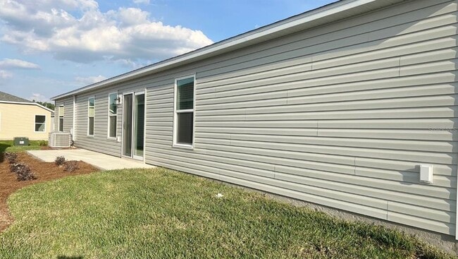 Building Photo - 6487 Peter Ln