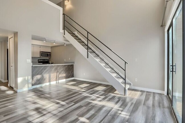 Foto del edificio - 4896 S Dudley St