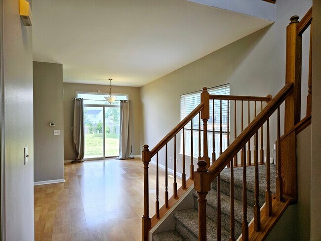 Foto del edificio - 14127 Faulkner Ct