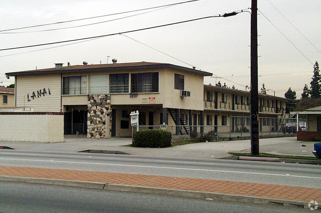 Primary Photo - Lanai Apartments