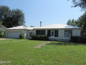 Building Photo - 304 Allen Ave