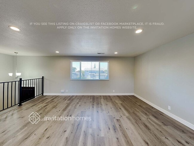 Building Photo - 10437 Reymouth Ave